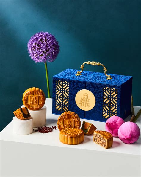 luxury mooncake gift box